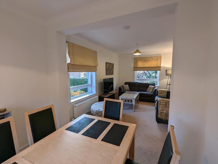 Two Bedroom Flat In Bridge Of Allan, Stirling ภายนอก รูปภาพ