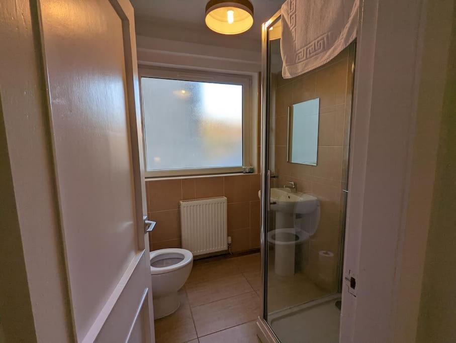 Two Bedroom Flat In Bridge Of Allan, Stirling ภายนอก รูปภาพ